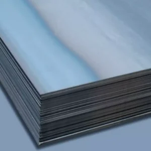 Nombre del producto: Lamina Lisa Negra Rolado Frio Calibre 24 4x8 Categoría: Lamina Atributos del producto: - Material: Acero - Color: Negro - Tamaño: 4x8 pies - Espesor: Calibre 24 - Textura: Lisa (superficie plana) Detalles funcionales: - Uso: Ideal para aplicaciones en construcción, diseño estructural y proyectos de bricolaje. - Funcionalidad: Proporciona robustez y durabilidad, apta para usos tanto interiores como exteriores. Elementos técnicos: - Tipo de laminado: Rolado en frío, que proporciona una mayor resistencia y mejores propiedades mecánicas. - Diferenciadores: Superficie lisa que facilita el proceso de pintado o recubrimiento si se desea. No se identifican marcas, etiquetas o instrucciones visibles en la imagen.