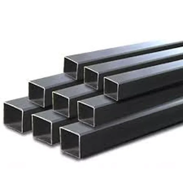 Nombre del producto: HSS DE 8 X 8 en 3/8 a 12.20 mts Categoría: Vigas Atributos del producto: - Material: Acero - Color: Negro - Tamaño: 8 x 8 (dimensiones de la sección) - Longitud: 12.20 metros - Forma: Cuadrada (sección transversal) - Diseño: Vigas huecas - Componentes: Perfiles de acero estructural Funcionalidad del producto: - Usado en construcción y estructuras metálicas. - Proporciona soporte y resistencia en diversas aplicaciones estructurales. Diferenciadores técnicos: - Género de estructura: Hollow Structural Section (HSS). - Grosor de pared: 3/8 (0.375 pulgadas). Texto visible en la imagen: No hay texto visible en la imagen proporcionada que se pueda transcribir. Marca del producto: No se puede identificar en la imagen.