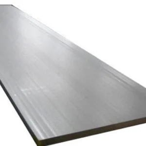 Nombre del producto: PLACA DE ACERO 1/2" A 4 X 10 Categoría: Placa Atributos del producto: - Material: Acero - Color: Plateado - Tamaño: 4 pies x 10 pies (aprox. 1.22 m x 3.05 m) - Grosor: 1/2 pulgada (aprox. 1.27 cm) - Forma: Rectangular - Diseño: Superficie lisa y uniforme Funcionalidad: - Usos generales en construcción, fabricación y proyectos de metalurgia. - Puede ser utilizada para estructuras, paneles y bases. Elementos técnicos: - Características físicas resistentes a la deformación y al desgaste. Texto visible: No se observan etiquetas, marcas o instrucciones adicionales en la imagen. Diferenciadores: - Grosor considerable que proporciona solidez y estabilidad. - Superficie pulida que facilita el manejo y la limpieza. Marca: No se puede identificar a partir de la imagen proporcionada.