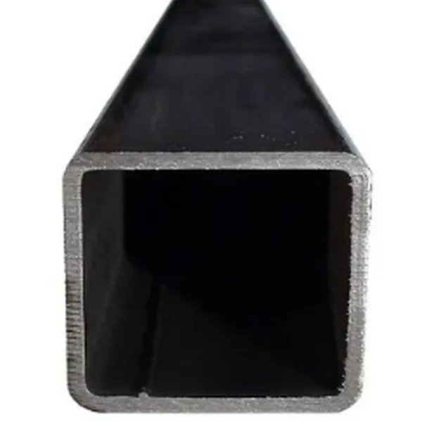 Nombre del producto: HSS 12 X 12 X 5/16 Categoría: Perfil Atributos del producto: - Material: Acero - Color: Negro - Tamaño: 12 x 12 pulgadas, grosor de 5/16 pulgadas - Forma: Cuadrada - Diseño: Tubo hueco con esquinas redondeadas Uso y funcionalidad: - Utilizado para estructuras de soporte, marcos, y aplicaciones de construcción. Elementos técnicos y diferenciadores: - Perfil estructural; resistente a la deformación. Texto visible: - No hay texto visible en la imagen para extraer. Marca: - No se identifica marca visible en la imagen.