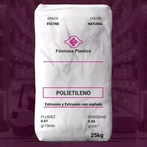 Nombre del producto: Formolene® E927ND Marca: Formosa Plastics Categoría: Polietileno Atributos del producto: - Material: Polietileno de alta densidad (HDPE-HMW) - Color: Natural - Tamaño: 25 kg Propiedades físicas: - Fluidez: 0.07 g/10 min - Densidad: 0.94 g/cm³ Uso y funcionalidad: - Aplicaciones recomendadas: - Bolsas tipo T-shirt - Forros para bolsas multi-pared - Forros para botes de basura y bolsas de uso pesado - Bolsas para mercancías Diferenciadores técnicos: - Diseñado para aplicaciones de extrusión de película de baja grosor - Cumple con requisitos de la FDA para contacto directo con alimentos Texto visible en la imagen: - "POLIETILENO" - "Fluidez" - "Densidad" - "Extrusión y Extrusión con soplado" - "25kg" - "GRADE E927ND" - "COLOR NATURAL"