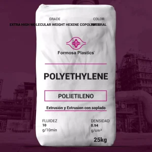 Nombre del producto: Formolene HL5010 Categoría: Polietileno Marca: Formosa Plastics Características del producto: - Material: Polietileno (copolímero de hexeno de peso molecular extra alto) - Color: Neutro (blanco en la imagen) - Tamaño: 25 kg (peso del paquete) - Funcionalidad: Destinado a la extrusión y moldeo por soplado Propiedades físicas nominales: - Fluidez: 10 g/10 min - Densidad: 0.94 g/cm³ Aplicaciones sugeridas: - Contenedores de envío de 55 galones - Palets - Tanques de gasolina - Partes grandes moldeadas - Tanques de productos químicos agrícolas - Tuberías corrugadas (certificadas según AASHTO M294) - Tuberías de conductos (cumple con ASTM F2160) Diferenciadores técnicos: - Buena resistencia a la ruptura por estrés ambiental (ESCR) - Excelente rigidez y resistencia al impacto, incluso a bajas temperaturas - Cumple con los requisitos de la FDA para envasado de alimentos (21 CFR 177.1520) Texto visible identificado: - "POLYETHYLENE" - "POLIETILENO" - "FLUIDEZ 10 g/10min" - "DENSIDAD 0.94 g/cm³" - "25kg"