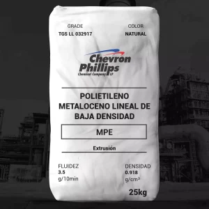 Nombre del producto: PE - MDPE - MFI3.5 - CHEVRON PHILLIPS - PRIMATOP TGS LL 032917 Categoría: Polietileno modificado Marca: Chevron Phillips Chemical Atributos del producto: - Material: Polietileno metalloceno lineal de baja densidad (mLLDPE) - Color: Natural - Tamaño: 25 kg (peso del saco) - Fluidez: 3.5 g/10 min - Densidad: 0.918 g/cm³ Propiedades y características: - Aplicaciones principales: Extrusión, producción de películas, envolturas. - Clarity: Superior - Gloss: Excelente - Toughness: Excepcional - Heat Seal: Outstanding Aplicaciones típicas de la película: - Envoltura elástica - Sobreenvoltura - Coextrusiones Diferenciadores técnicos: - Slip: Ninguno - Antiblock: Ninguno - Proceso Ayuda: Ninguno Propiedades de la película de cast a 1 mil: - Haze: 2 % - Gloss a 60°: 140 - COF: > 1 - Dart: 450 g/mil - Elmendorf Tear MD/TD: 300/500 g/mil - Tensile Strength at Yield MD/TD: 1500/1300 psi - Tensile Strength at Break MD/TD: 7800/5500 psi - Tensile Elongation at Break MD/TD: 500/580 % - 1 % Secant Modulus MD/TD: 15000/16000 psi - Seal Initiation Temperature: 214 °F (101 °C) Instrucciones de uso: Se aconseja a los usuarios hacer su propia determinación y evaluación de la seguridad y idoneidad del producto para el uso específico. Contacto para asistencia técnica: Chevron Phillips Chemical P.O. Box 4910 The Woodlands, TX 77387-4910 800.231.1212