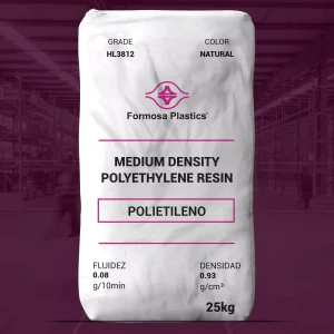 Nombre del producto: PE - MDPE - MFI0.08 - FORMOSA - FORMOLENE HL3812 Categoría: Polietileno Marca: Formosa Plastics Atributos del producto: - **Material**: Polietileno de densidad media - **Color**: Natural - **Tamaño/Capacidad**: 25 kg Detalles técnicos: - **Fluidez**: 0.08 g/10 min - **Densidad**: 0.93 g/cm³ - **Grado**: HL3812 Uso y funcionalidad: - Diseñado para aplicaciones de extrusión de película soplada. - Aplicaciones sugeridas: liners para vertederos, contención de tanques de gasolina y químicos, barreras de humedad en túneles, proyectos de colección de relaves mineros. Características diferenciales: - Excelente equilibrio de propiedades de resistencia al agrietamiento, amplio rango de fusión, buena fuerza de fusión y procesabilidad general. Aviso: Las propiedades nominales mencionadas son típicas pero no deben usarse para fines de especificación.