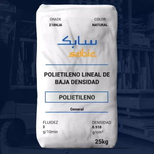 Nombre del producto: PE - LLDPE - MFI2 - SABIC - 218NJA Categoría: Polietileno Marca: SABIC Color: Natural Tamaño: 25 kg Atributos físicos: - Densidad: 0.918 g/cm³ - Fluidez (Melt Mass-Flow Rate): 2 g/10 min Descripción del producto: Polietileno lineal de baja densidad, adecuado para embalajes de propósito general. No contiene aditivos de deslizamiento ni antibloqueo. Usos: No destinado para aplicaciones farmacéuticas o médicas. Características técnicas: - Grado: 218NJA - Proceso de fabricación: soporta buenas propiedades de tracción, resistencia al impacto y ópticas. Diferenciadores: - No contiene aditivos nocivos. - Fácil de procesar y manipular.