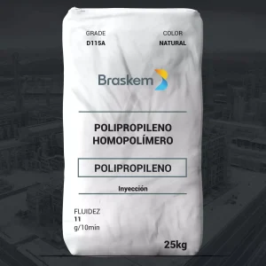 Nombre del producto: PP - HOPP - MFI12 - BRASKEM - D115A Categoría: Polipropileno Marca: Braskem Color: Natural Clasificación: Homopolímero Capacidad: 25 kg Fluidez: 11 g/10 min Uso: Inyección Características técnicas: - Aplicaciones: Multi propósito, buena estabilidad de color y proceso. Usos sugeridos incluyen menaje, muebles de patio, cierres. - Cumple con los requerimientos de polímeros olefínicos según 21 CFR, sección 177.1520 de la FDA. - Aprobado por UL (EE. UU. y Canadá). Notas adicionales: - Resinas personalizadas disponibles para requisitos específicos. - Información puede ser modificada sin previo aviso. - No contiene aditivos con metales pesados ni materiales a base de organotina. - Valores reflejan propiedades típicas obtenidas en laboratorio, no son absolutos. Acción recomendada: Para dudas sobre utilizaciones o aplicaciones adicionales, contactar Servicio Técnico.