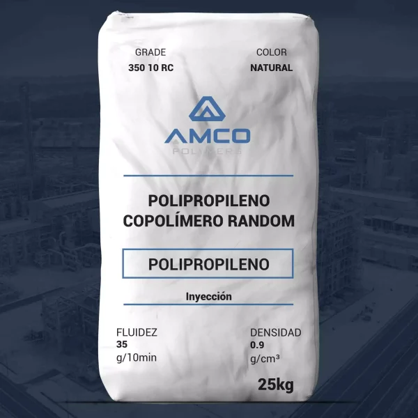 Nombre del producto: PP - RANDOM - MFI35 - AMCO - 350 10 RC Categoría: Polipropileno Marca: AMCO Polymers Descripción del producto: Polipropileno Copolímero Random Color: Natural Tamaño del envase: 25 kg Características: - Fluidez: 35 g/10 min - Densidad: 0.9 g/cm³ - Uso: Inyección Aplicaciones: - Artículos de uso doméstico - Productos para consumidores - Empaque rígido Estado del material: Comercial, Activo Método de procesamiento: Moldeo por inyección Propiedades ASTM & ISO: 1. **Físicas** - Densidad: 0.900 g/cm³ (ASTM D1505) - Flujo de masa: 35 g/10 min (ASTM D1238) 2. **Mecánicas** - Resistencia a la tracción (Rendimiento): 4050 psi (ASTM D638) - Módulo de flexión - 1% Secante: 148000 psi (ASTM D790) 3. **Impacto** - Impacto Izod Notado (73°F): 1.2 ft·lb/in (ASTM D256) 4. **Térmicas** - Temperatura de deflexión bajo carga (66 psi, no recocido): 180 °F (ASTM D648) Notas: Propiedades típicas, no son especificaciones.