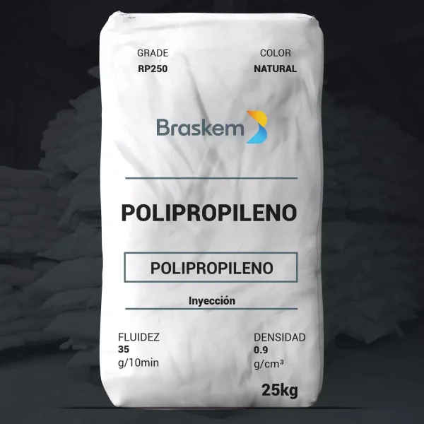 Nombre del producto: PP - RANDOM - MFI35 - BRASKEM - RP250 Marca: Braskem Categoría: Polipropileno Subgrupo: Copolímero aleatorio Características técnicas: - Fluidez: 35 g/10 min - Densidad: 0.9 g/cm³ Color: Natural Tamaño del envase: 25 kg Usos sugeridos: Contenedores de alimentos reutilizables, productos para el hogar, moldeo por inyección de ciclo rápido. Comentarios: - Este polipropileno ofrece estabilidad superior en el procesamiento, claridad estética y propiedades ópticas mejoradas. - Se han desarrollado resinas a medida para cumplir con requisitos específicos. - No contiene aditivos con metales pesados ni materiales a base de organotina. Nota: Los valores son típicos y no deben considerarse absolutos; solo los mencionados en el Certificado de Calidad garantizan el producto.