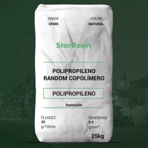 Nombre del producto: PP - RANDOM - MFI35 - STAR RESIN - 35900 Categoría: Polipropileno Marca: StarResin Color: Natural Peso: 25 kg **Características técnicas:** - Fluidez (Melt Index, MI2): 35 g/10min (D 1238) - Densidad: 0.90 g/cm³ (D 1505) - Rango de temperatura de fusión: 293-306 °F (D 3418) - Resistencia a la tracción en el punto de rendimiento: 3900 psi (D 638) - Alargamiento en el punto de rendimiento: 11 % (D 638) - Módulo de flexión, 1 % secante: 143 kpsi (D 790) - Temperatura de deflexión a 66 psi: 185 °F (D 648) - Dureza Rockwell: 80 R (D 785) - Impacto Notched Izod a 23°C: 1.0 ft.lb/in. (D 256) - Impacto Gardner a 23°C: > 320 in-ln (D 5420) **Aplicaciones de moldeo por inyección:** - Productos de consumo - Envasado de alimentos **Notas:** - Este resina es nucleada, tiene agente antistático y es producida sin componentes animales o ftalatos. **Información adicional:** - Número de contacto (nacional): 1-800 417-4605 - Número de contacto (internacional): +1-646-790-7200 - Sitio web: www.globalplastics.net