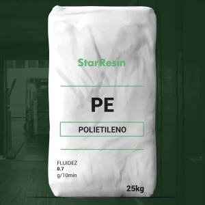 Nombre del producto: PE - Polietileno Marca: StarResin Categoría: Polietileno Peso: 25 kg Fluidez: 0.7 g/10min Atributos del producto: - Material: Polietileno - Color: Blanco (según la imagen) - Tamaño: Bolsa de 25 kg - Diseño: Bolsa sin detalles adicionales visibles, etiquetada claramente Funcionalidad: - Producto utilizado en aplicaciones que requieren polietileno, versátil en la industria y fabricación. Diferenciadores técnicos: - Fluidez especificada de 0.7 g/10min, lo que indica características de procesamiento bajo condiciones específicas. Transcripción de texto visible: - "StarResin" - "PE" - "POLIETILENO" - "FLUIDEZ 0.7 g/10min" - "25kg"