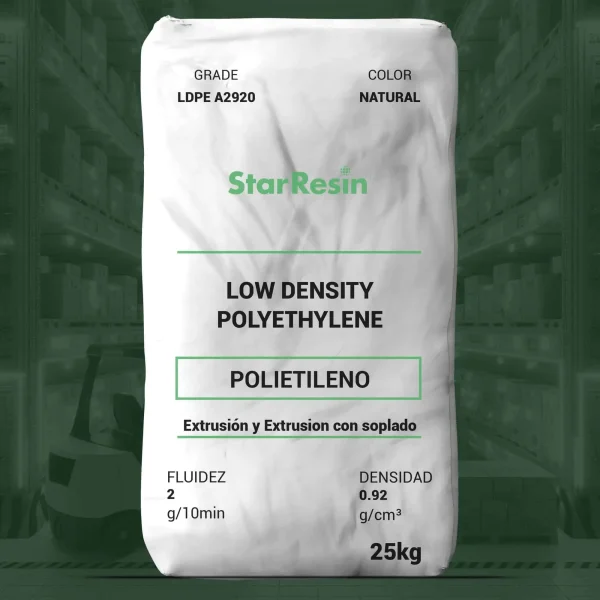 Nombre del producto: Polietileno de Baja Densidad (LDPE A2920) Características del producto: - Material: Polietileno de Baja Densidad (LDPE) - Color: Natural - Tamaño: 25 kg Especificaciones técnicas: - Fluidez: 2 g/10min (D 1238) - Densidad: 0.92 g/cm³ (D 1505) Usos y aplicaciones: - Producción de bolsas - Películas de alta claridad - Bolsas para panadería - Empaque retail - Buen rendimiento en sellado térmico - Excelente procesabilidad Diferenciadores técnicos: - Alta claridad y brillo - Resistencia adecuada - Haze: 8.0% (D 1003) - Brillo a 45°: 90 (D 2457) - Resistencia al impacto Dart: 110 gm/mil (D 1709) - Resistencia al desgarro (MD/TD): 330/190 gm/mil (D 1922) - Resistencia a la tracción (MD/TD): 3650/2900 psi (D 882) - Elongación al romper (MD/TD): 200/630% (D 882) - Módulo Secante (1% Secante MD/TD): 25000/29000 psi (D 882) Marca: StarResin Información adicional: El uso de este producto en condiciones reales está más allá de nuestro control. Los resultados satisfactorios son responsabilidad del cliente. Se recomienda que el usuario realice sus propias decisiones con respecto a la adecuación para su equipo y productos finales.