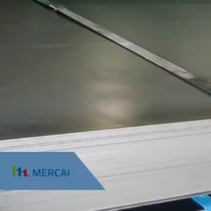 Nombre del producto: LAMINA LISA 5'X10' CALIBRE 20 Categoría: Lamina Atributos del producto: - Material: Metal (posiblemente acero al carbono) - Color: Negro - Tamaño: 5 pies x 10 pies - Calibre: 20 Detalles de diseño: - Superficie lisa - Bordes rectos Funcionalidad: - Utilizada en construcción y fabricación para estructuras, revestimientos y aplicaciones industriales. Texto visible: - Marca: MERCAI (visible en la imagen) Diferenciadores técnicos: - Grosor adecuado para aplicaciones de soporte estructural y resistencia a la deformación.